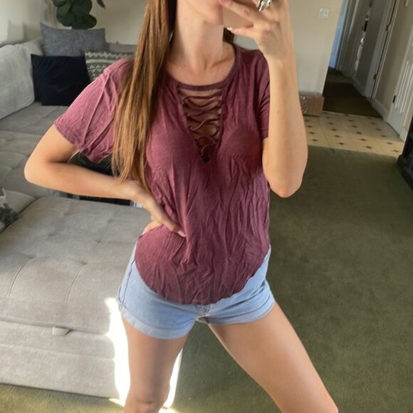 Me To We | V-Neck Lace-up Short Sleeve Top - Picture 2 of 10